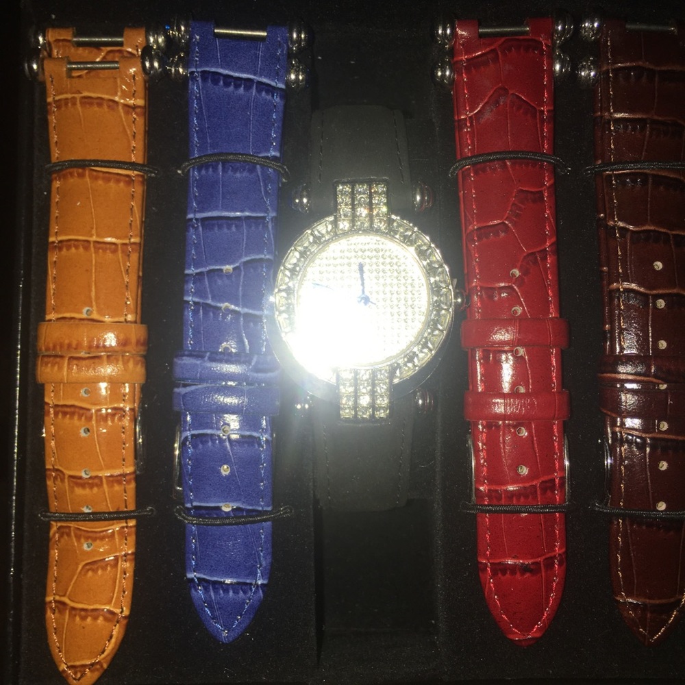 Items left - Picture 6 of 6